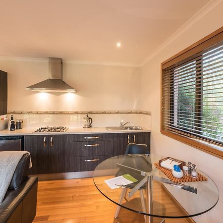 Parnella Kettering Apartment Bagian luar foto