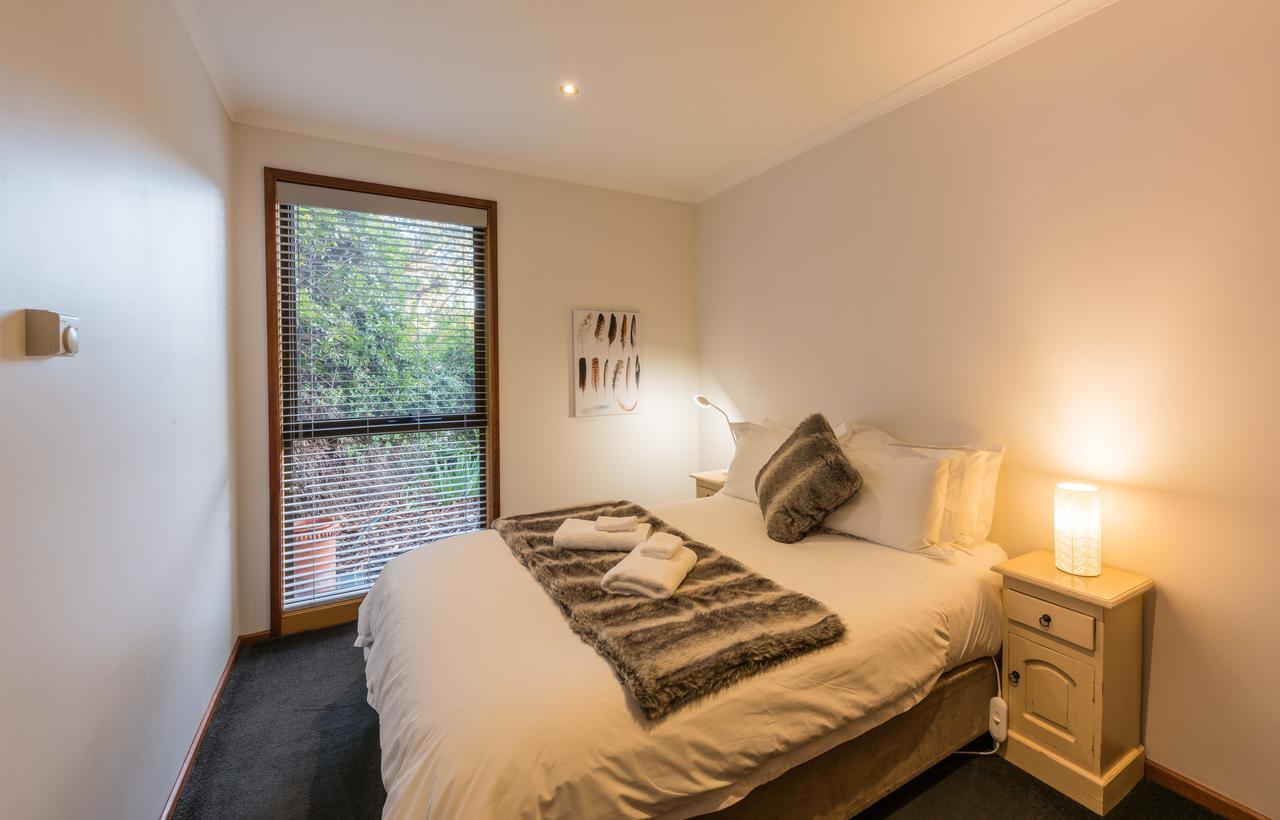Parnella Kettering Apartment Bagian luar foto